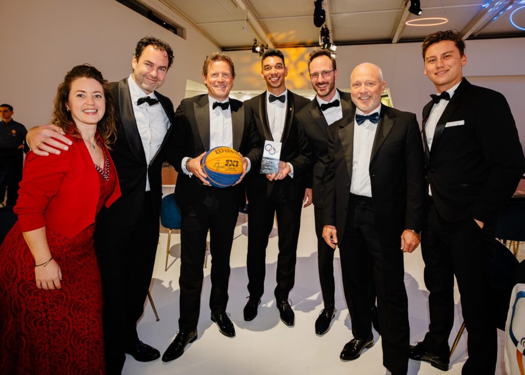 Computable Awards 2024 Arvin Slagter met hoogste bieder de Economic Board Duin & Bollenstreek.